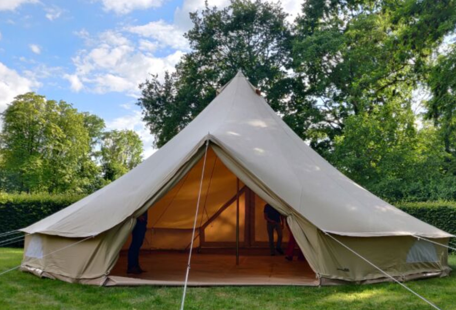 Read more about the article The Benefits of Camping with Tents